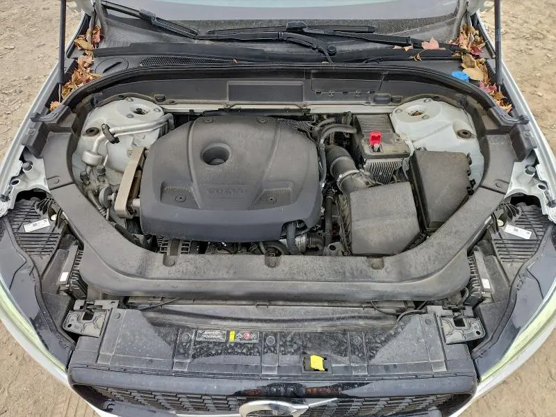 2021 VOLVO XC60 T5 R-DESIGN  