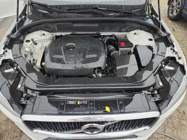 2020 VOLVO XC60 T5 MOMENTUM  