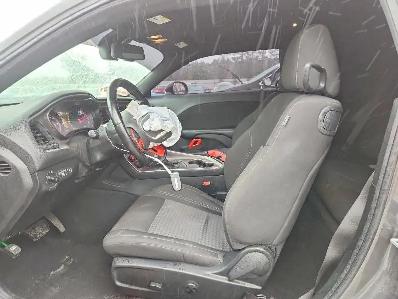 2022 DODGE CHALLENGER SXT  