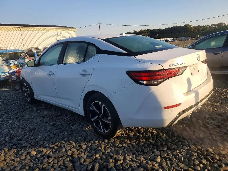 2025 NISSAN SENTRA SV  