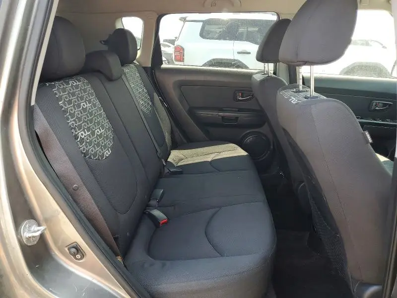2011 KIA SOUL +  
