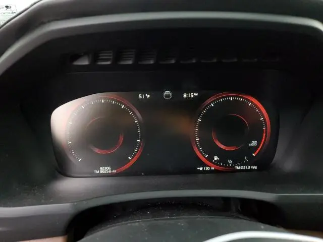 2017 VOLVO XC90 T6  