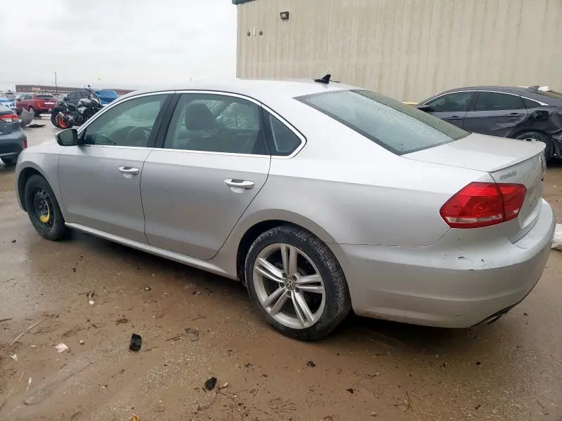 2014 VOLKSWAGEN PASSAT SE  