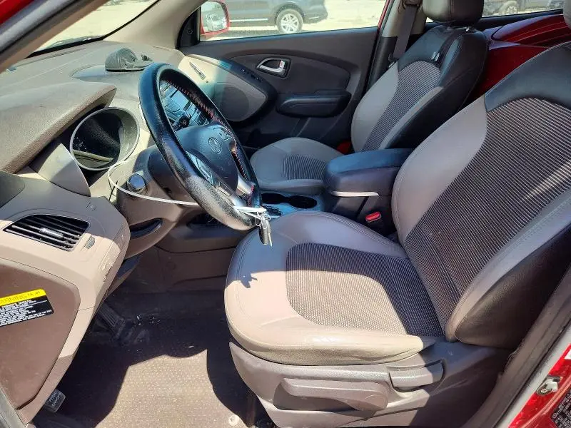 2012 HYUNDAI TUCSON GLS  
