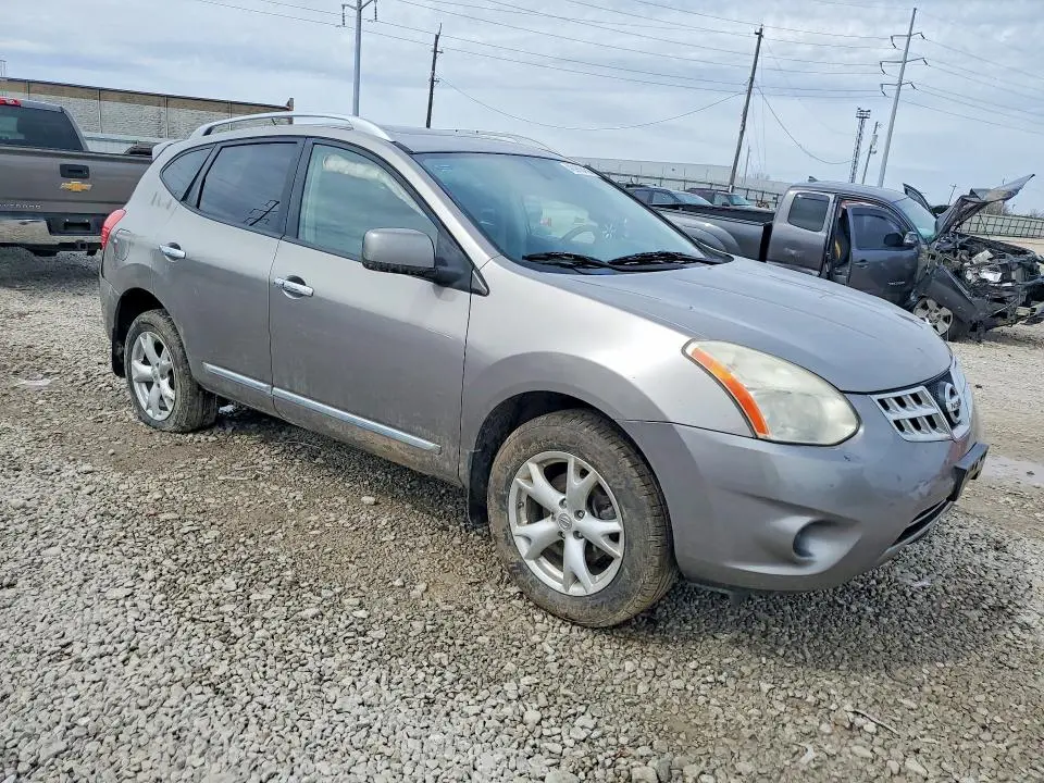 2011 NISSAN ROGUE S  