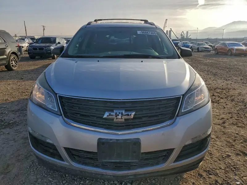 2013 CHEVROLET TRAVERSE LS  