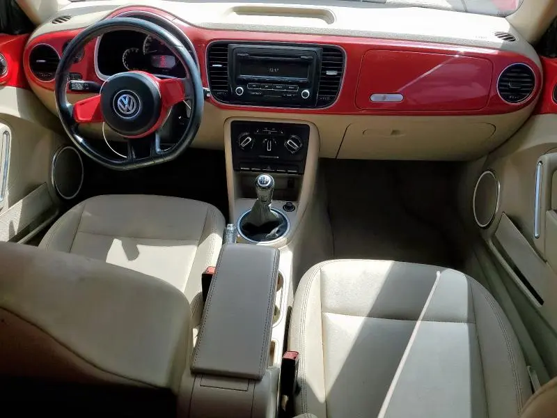 2013 VOLKSWAGEN BEETLE   