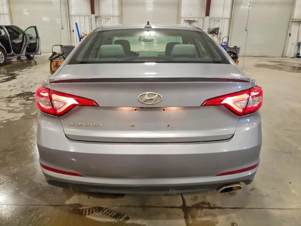 2017 HYUNDAI SONATA SE  
