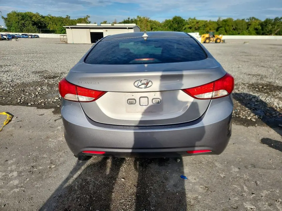 2011 HYUNDAI ELANTRA GLS  