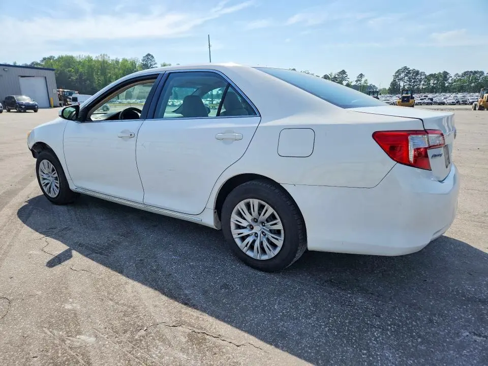2014 TOYOTA CAMRY   