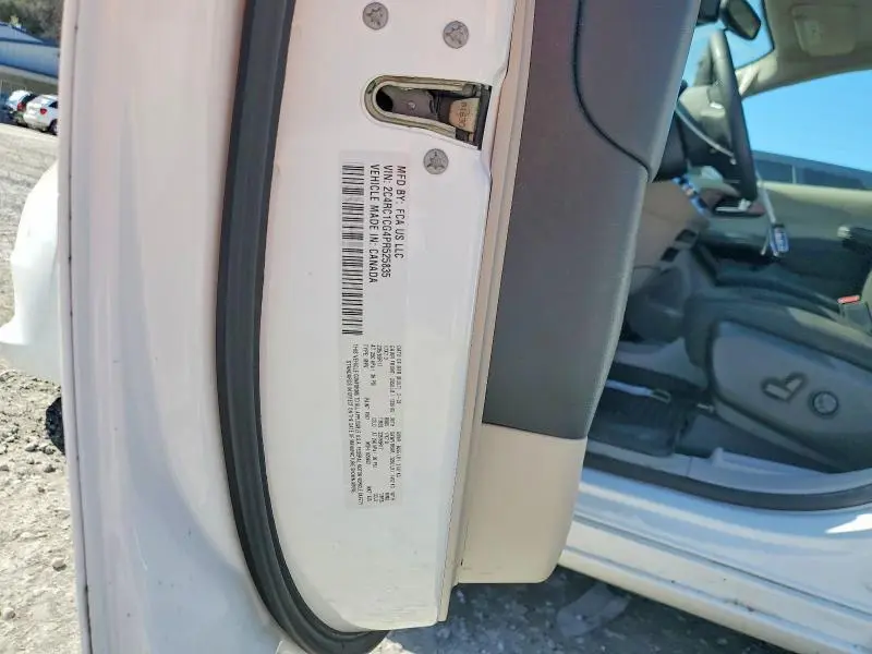2023 CHRYSLER VOYAGER   