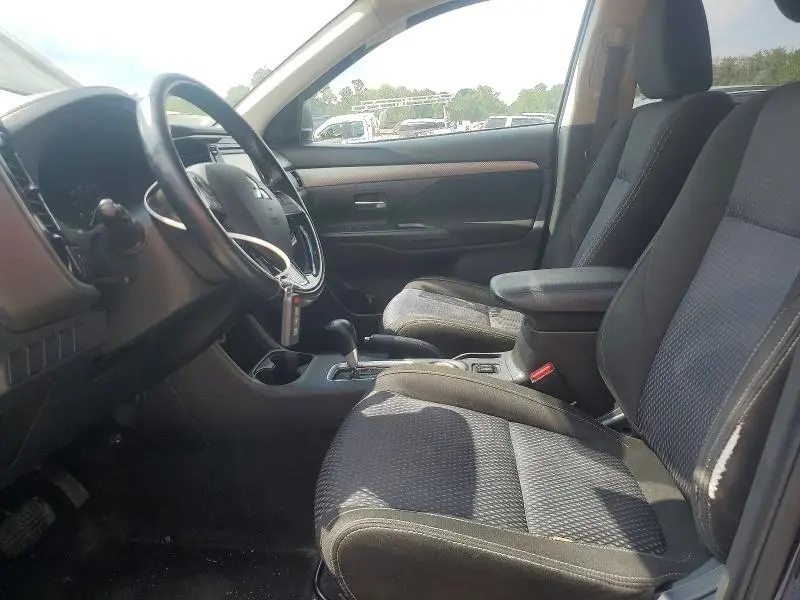 2016 MITSUBISHI OUTLANDER SE  