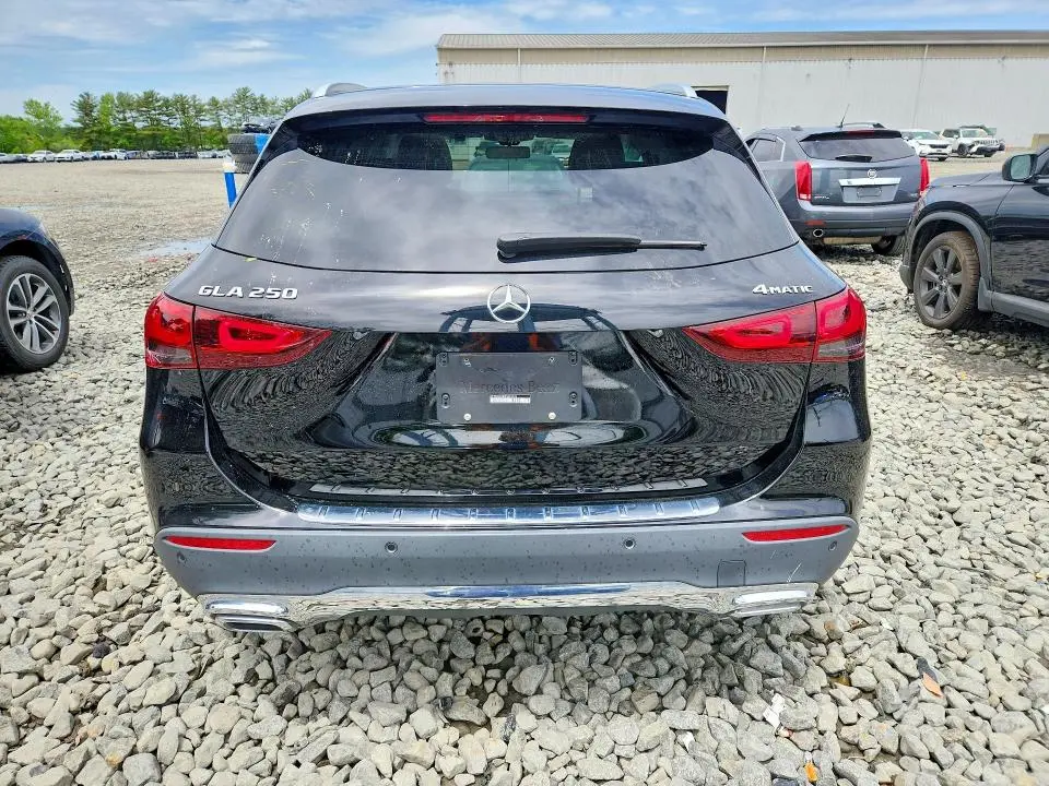 2023 MERCEDES-BENZ GLA 250 4MATIC  