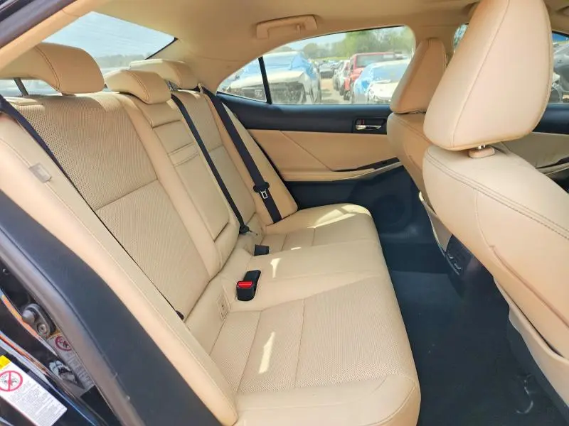 2016 LEXUS IS 300 BASE  