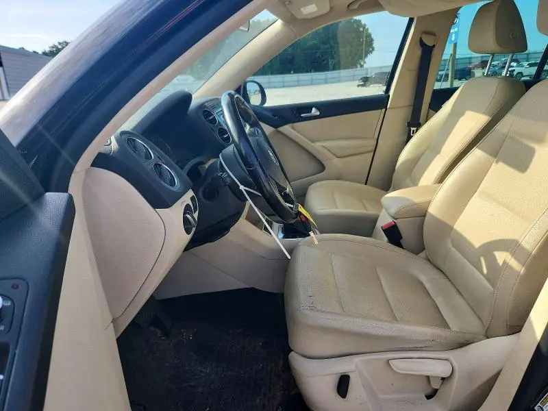 2012 VOLKSWAGEN TIGUAN S  
