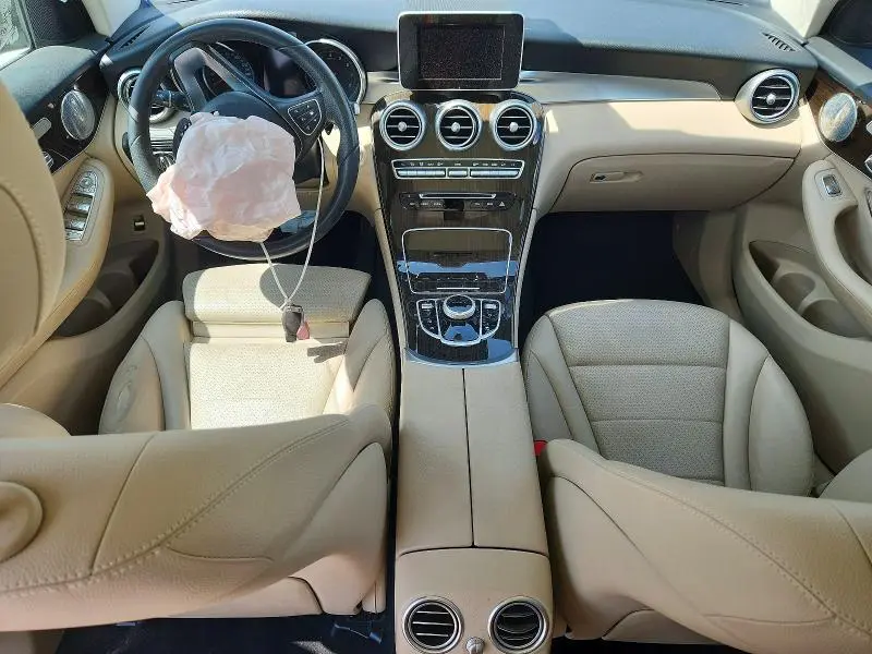 2018 MERCEDES-BENZ GLC 300  