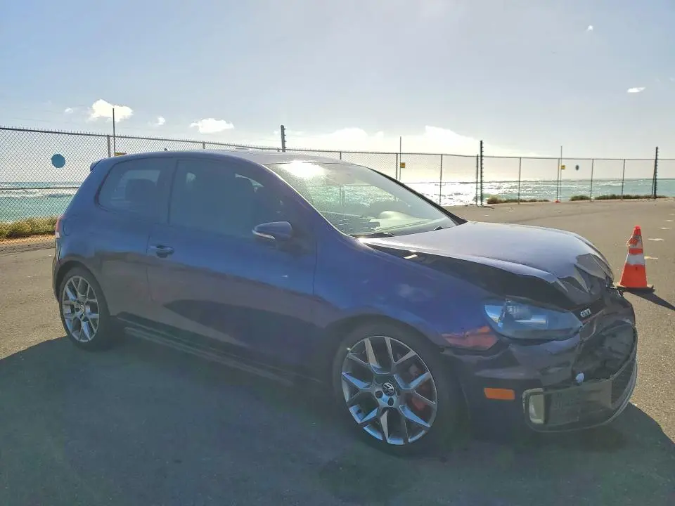 2013 VOLKSWAGEN GTI   