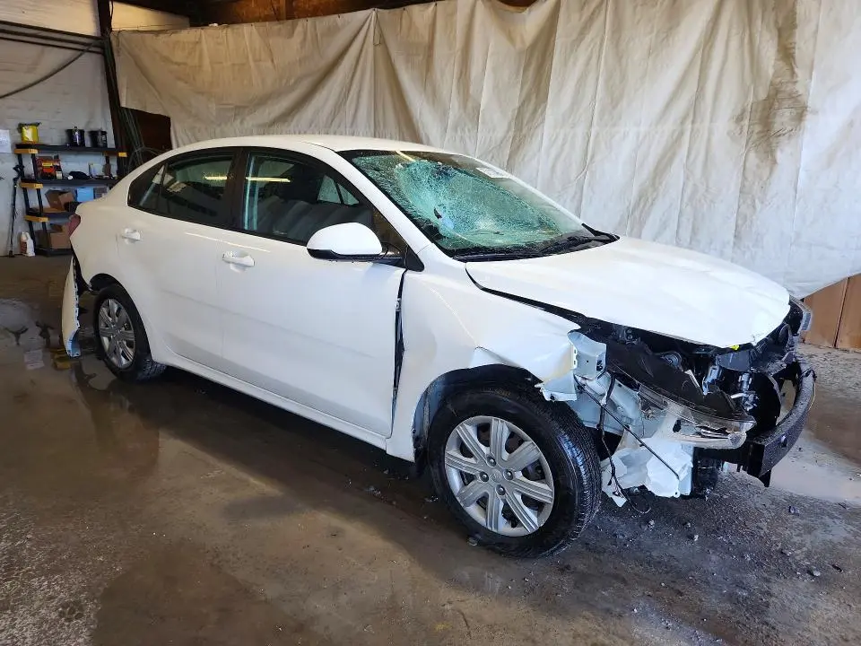 2021 KIA RIO LX  
