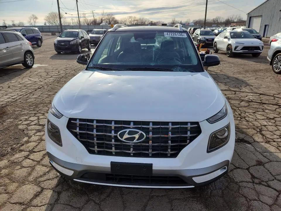 2025 HYUNDAI VENUE LIMITED  