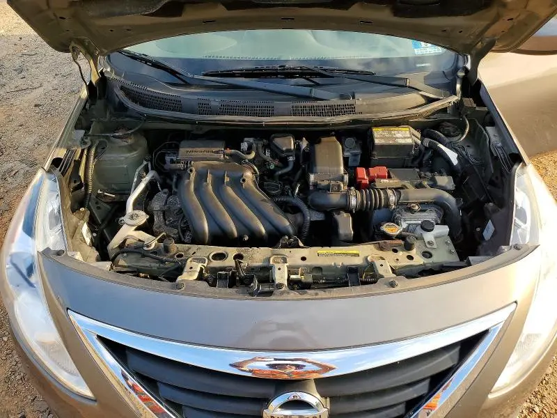 2015 NISSAN VERSA 1.6 SV  