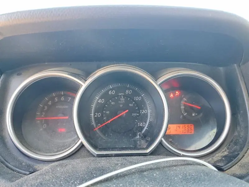 2011 NISSAN VERSA 1.8 S  