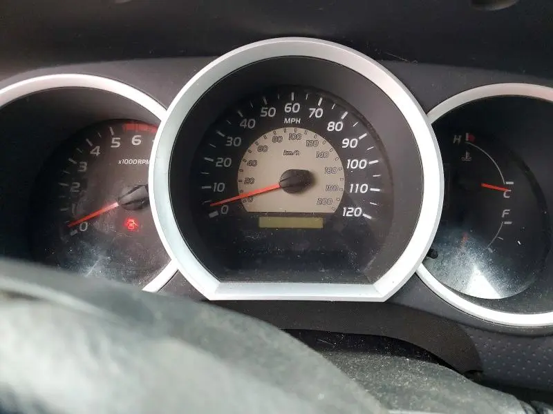 2011 TOYOTA TACOMA V6  