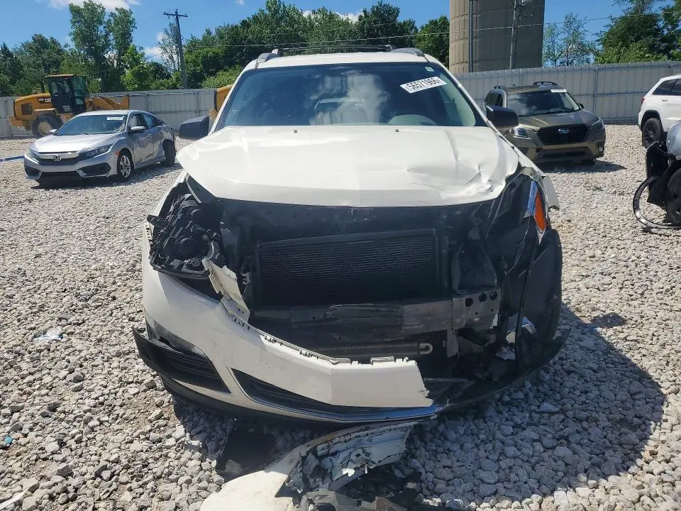 2013 CHEVROLET TRAVERSE LS  