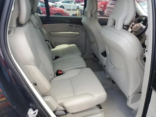2016 VOLVO XC90 T6  