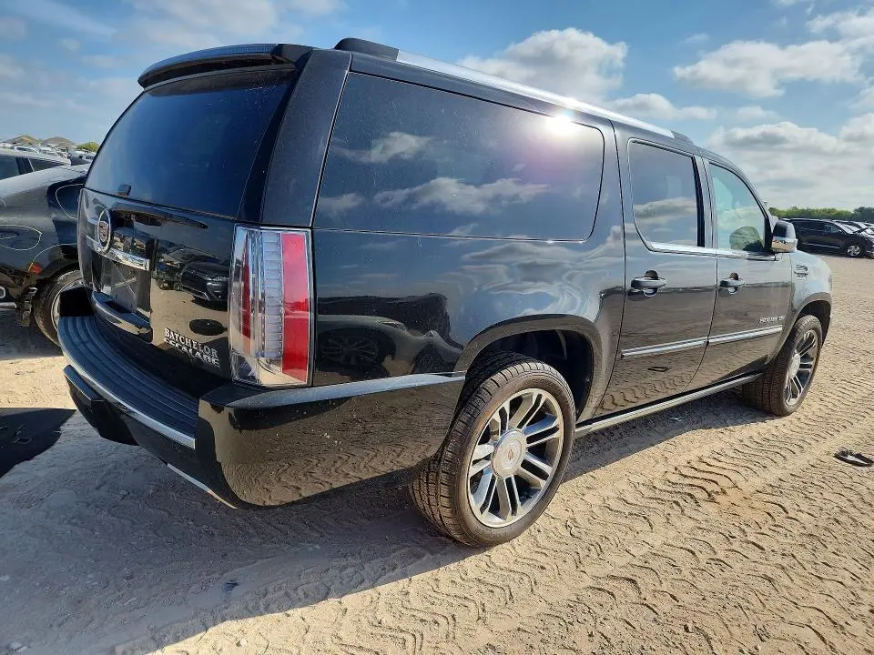 2012 CADILLAC ESCALADE ESV PREMIUM  