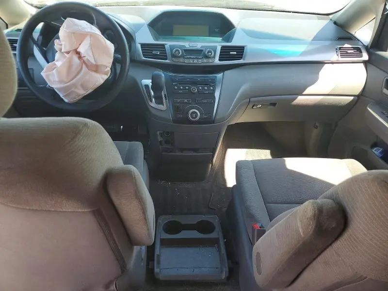 2011 HONDA ODYSSEY LX  