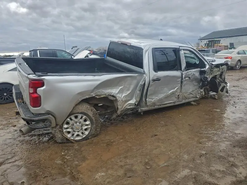 2022 CHEVROLET SILVERADO K3500 LT  