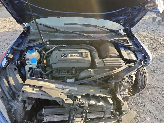 2016 VOLKSWAGEN PASSAT SE  