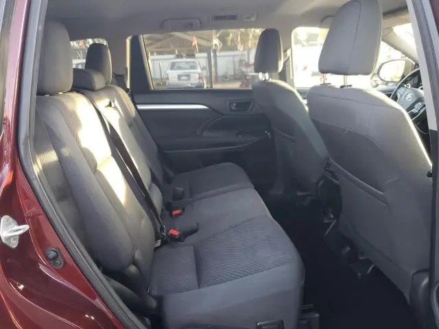 2018 TOYOTA HIGHLANDER LE  