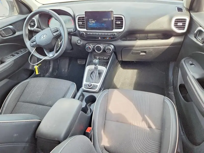 2025 HYUNDAI VENUE LIMITED  