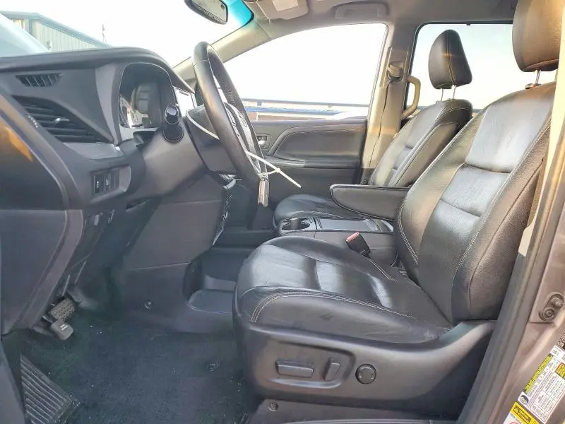 2015 TOYOTA SIENNA SPORT  