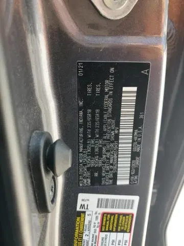 2021 TOYOTA HIGHLANDER XLE  