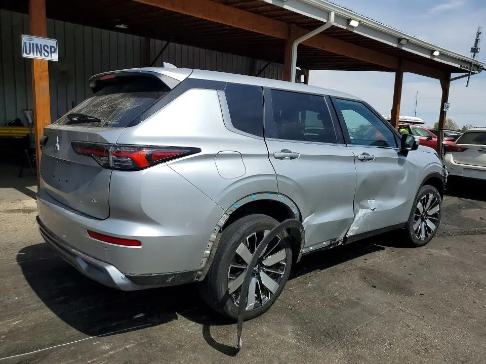 2025 MITSUBISHI OUTLANDER SE  