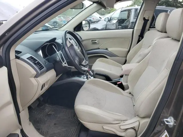 2010 MITSUBISHI OUTLANDER SE  