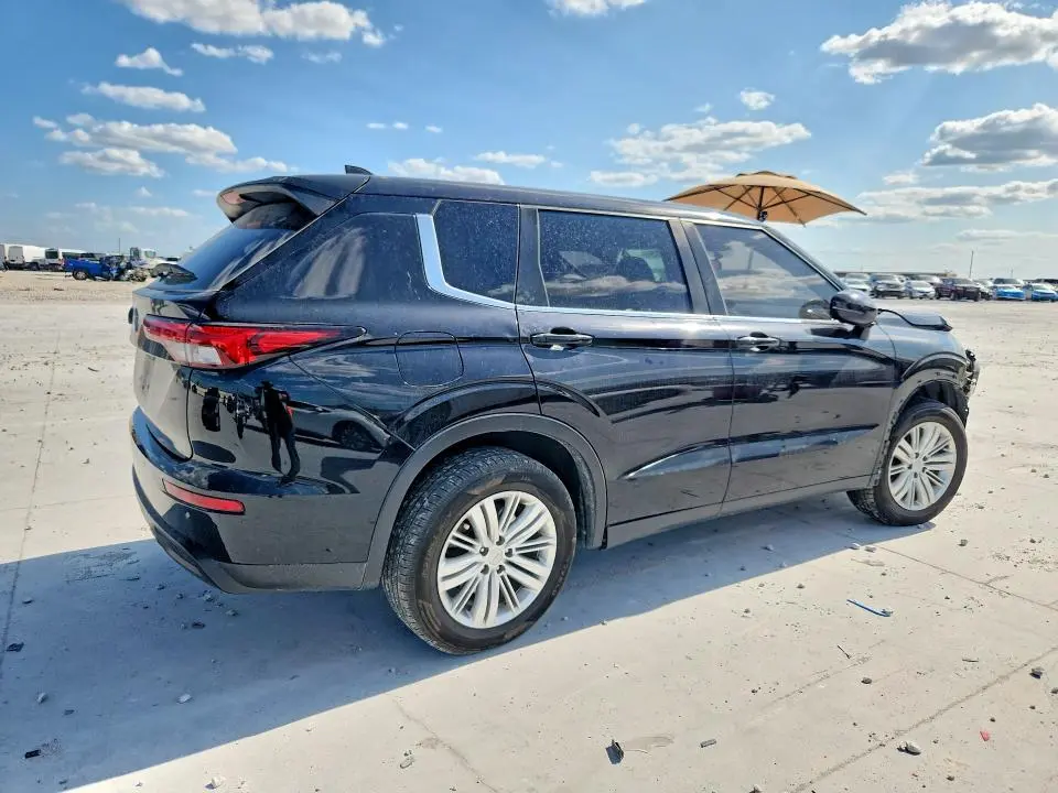 2022 MITSUBISHI OUTLANDER ES  