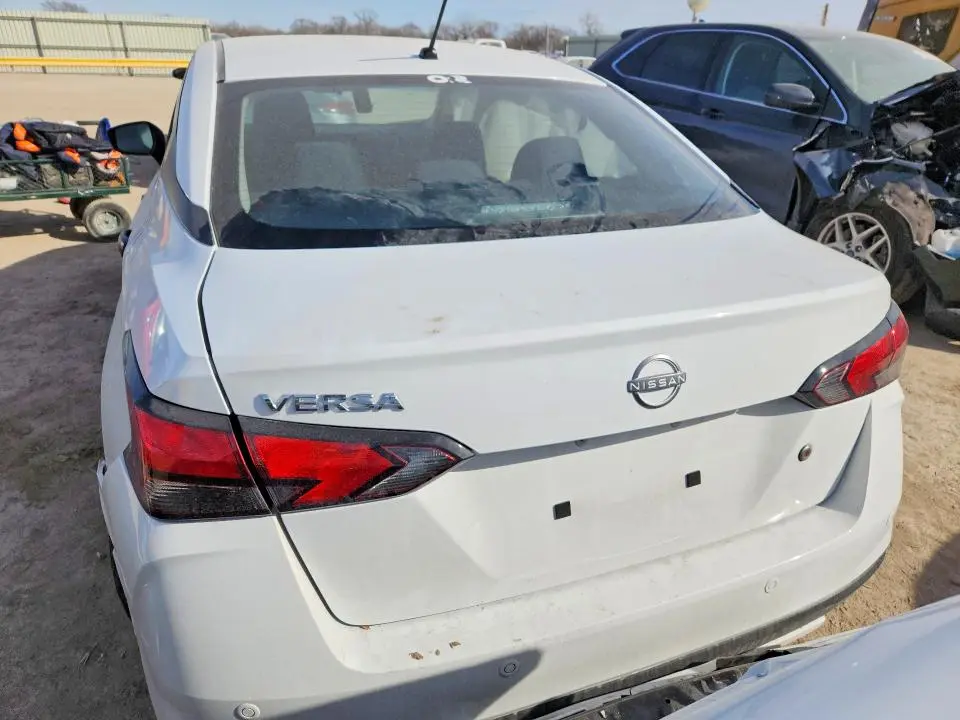 2024 NISSAN VERSA S  
