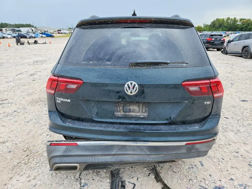 2018 VOLKSWAGEN TIGUAN SE  
