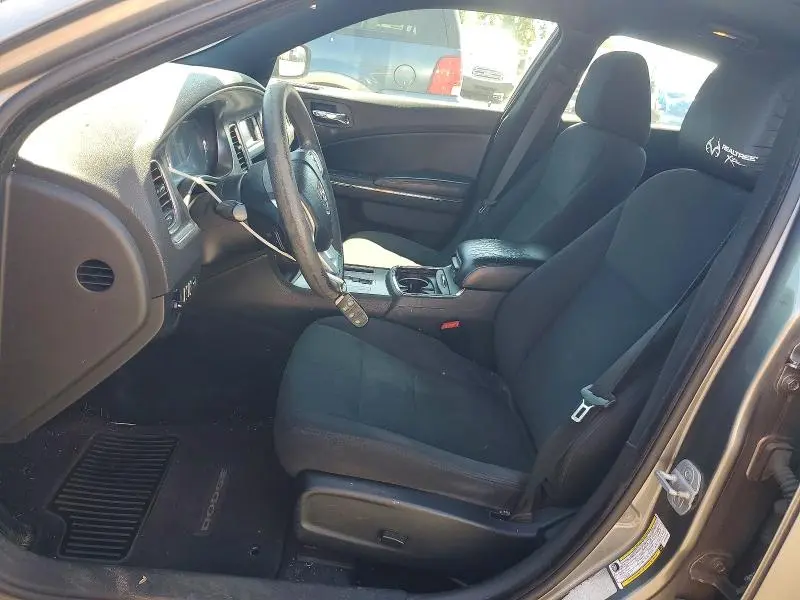 2012 DODGE CHARGER SE  