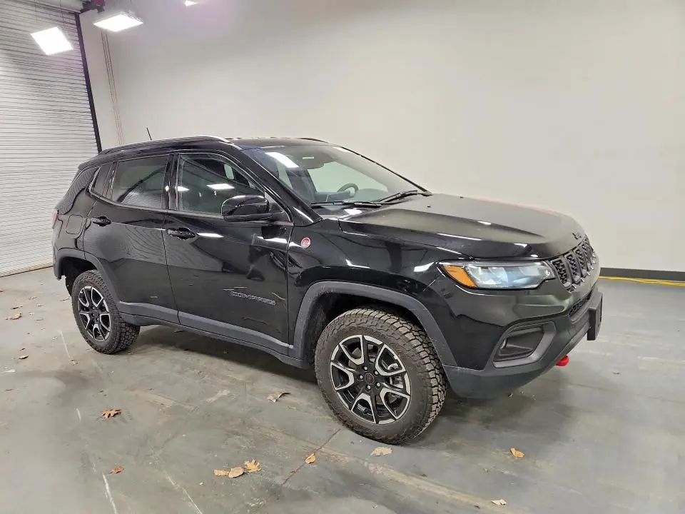 2025 JEEP COMPASS TRAILHAWK  