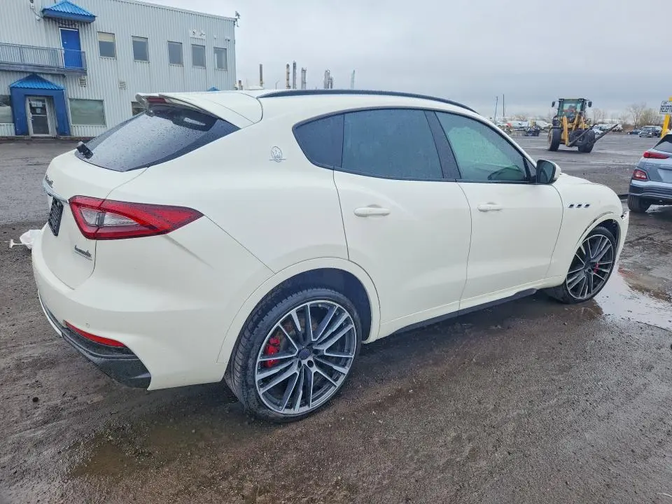 2019 MASERATI LEVANTE GTS  