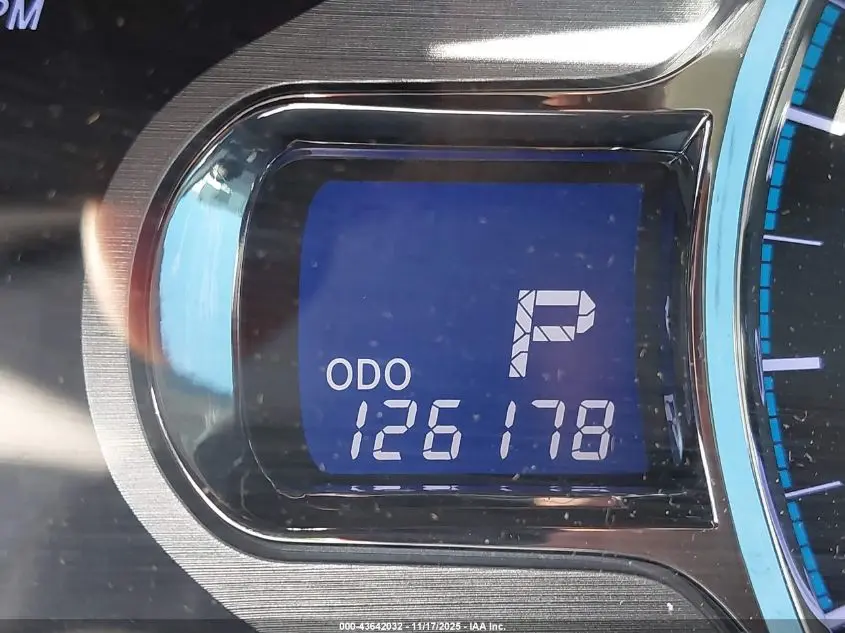 2011 TOYOTA SIENNA XLE V6