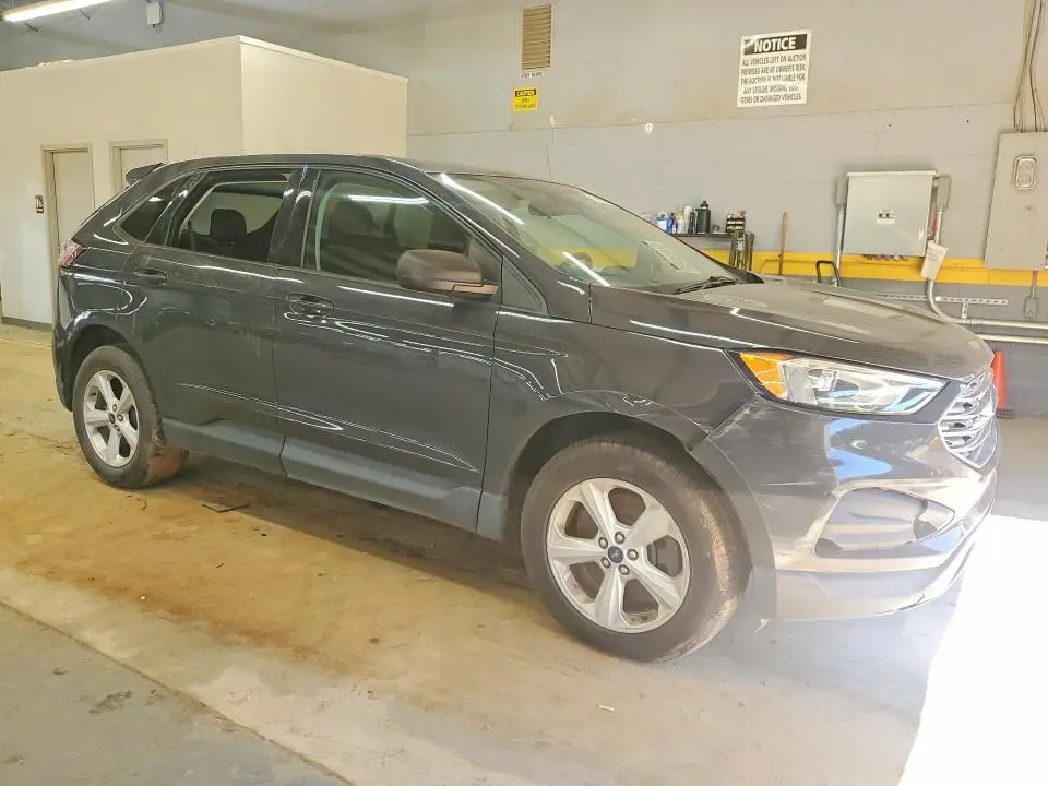 2021 FORD EDGE SE  