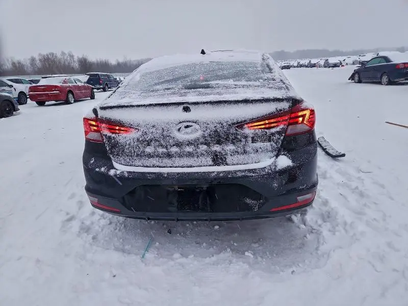 2020 HYUNDAI ELANTRA SEL  