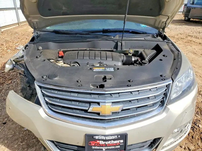 2015 CHEVROLET TRAVERSE LT  