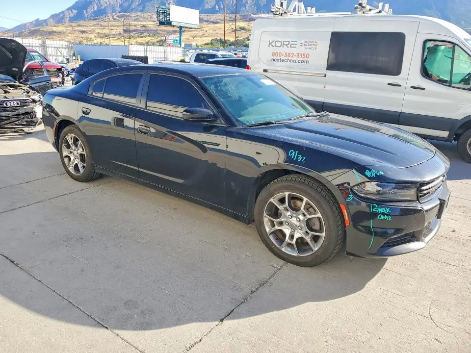 2016 DODGE CHARGER SXT  