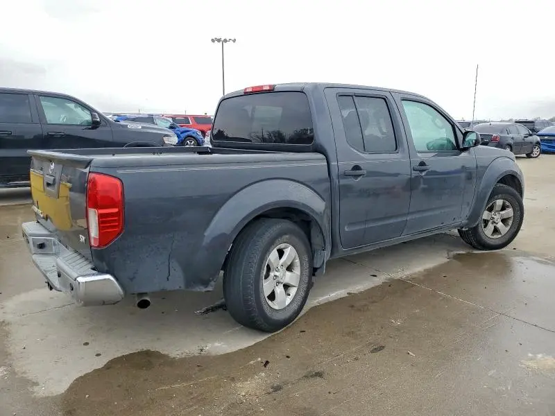 2013 NISSAN FRONTIER S  